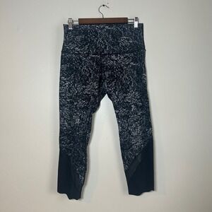 Lululemon High Rise Crop Leggings Black White‎ Floral Lace Mesh Scallop Hem